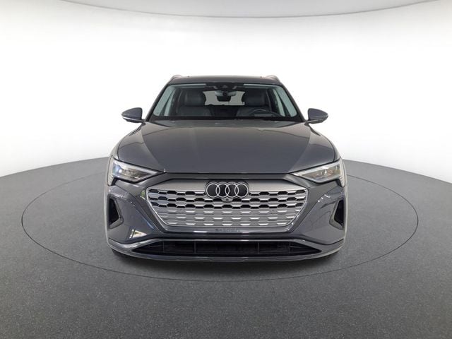 audi q8 e-tron 2024 WA16AAGE8RB054656 image audi q8 e-tron 2024 WA16AAGE8RB054656 image